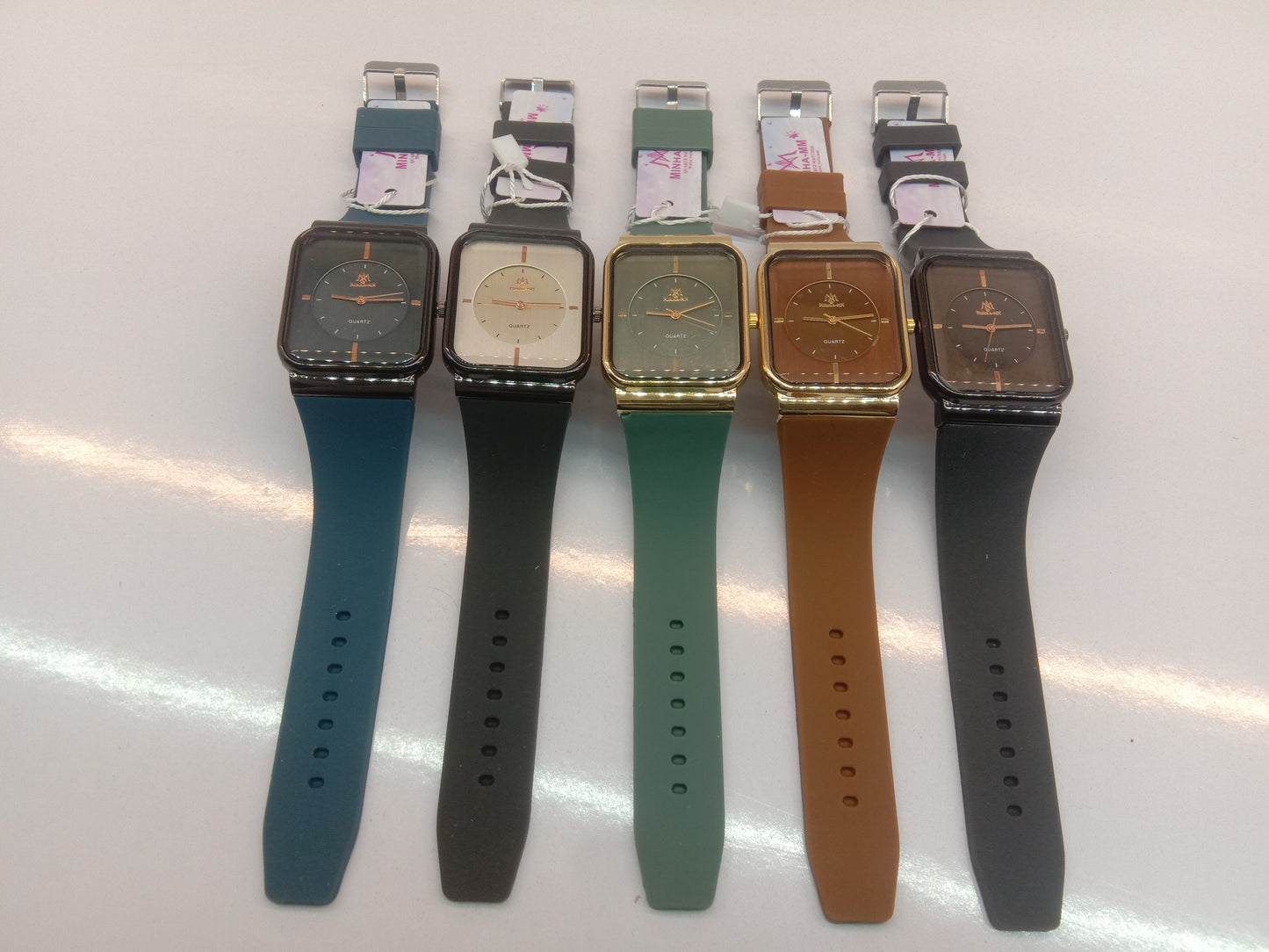 🕒 Men’s Silicone Strap Watches – Bold Style, Ultimate Comfort, For Any Occasion & Personal Use