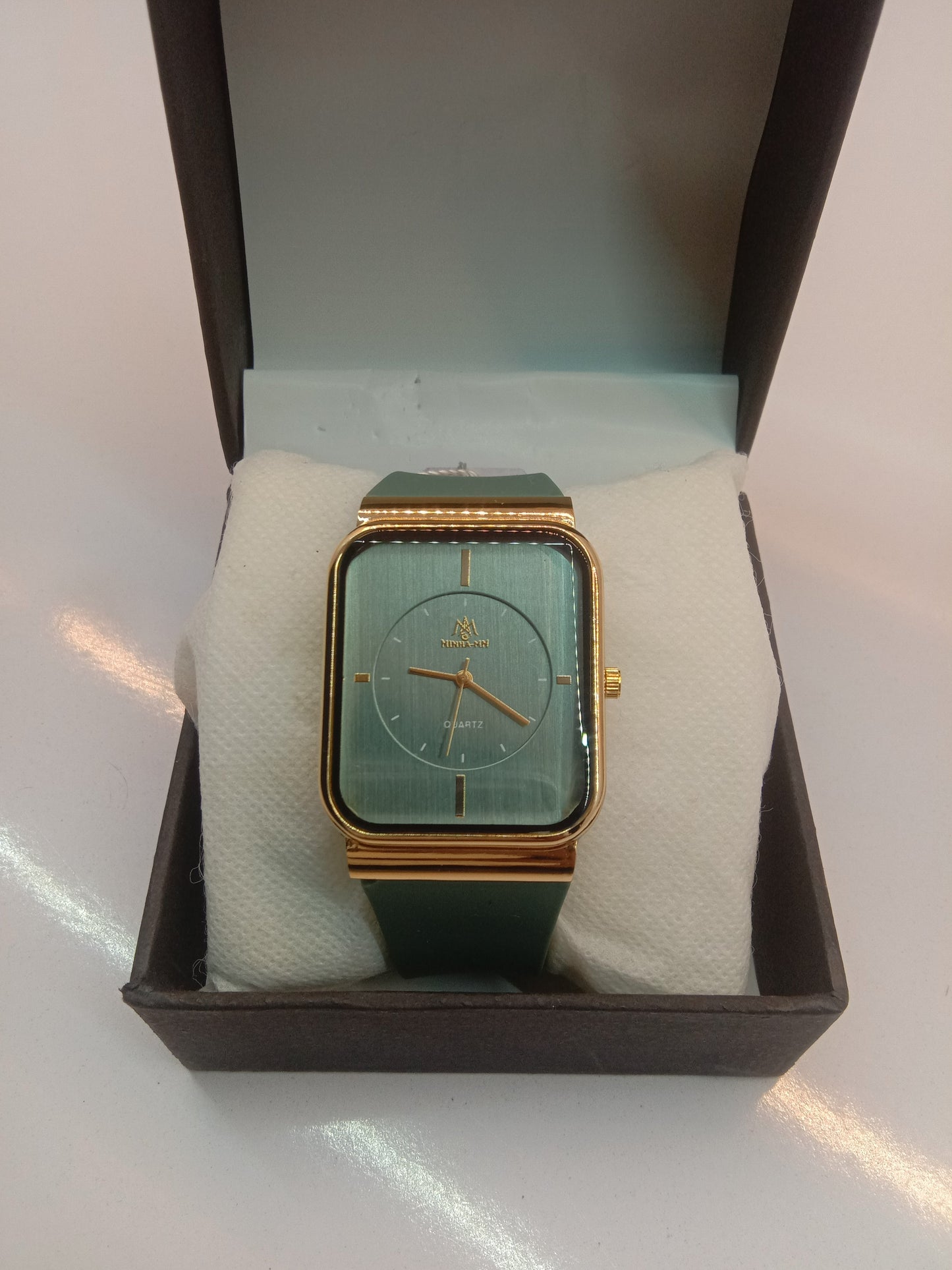 🕒 Men’s Silicone Strap Watches – Bold Style, Ultimate Comfort, For Any Occasion & Personal Use